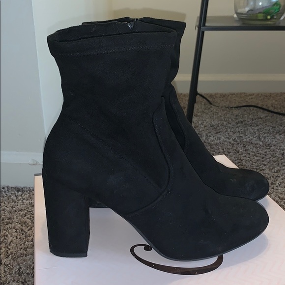 Candies Black velvet boots - Picture 2 of 4